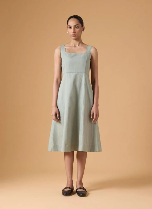 Linear Form Dress – Soft Sage